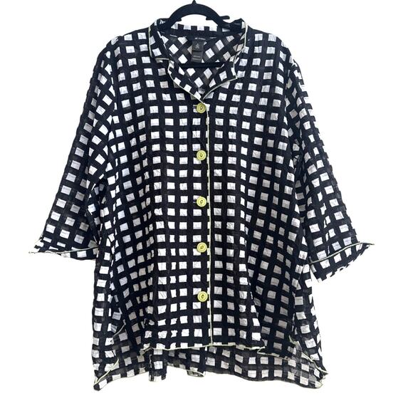 Ali Miles Sheer Black and White Checkered with Green Accents Collar Button Down - Picture 1 of 7